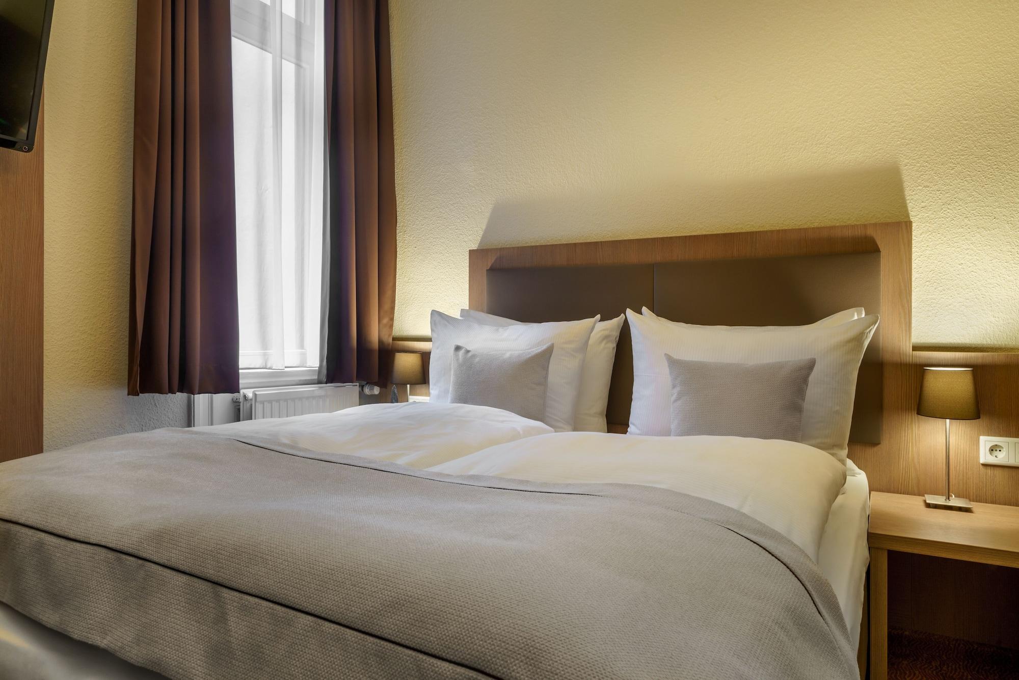 Hotel Alster Гамбург Экстерьер фото