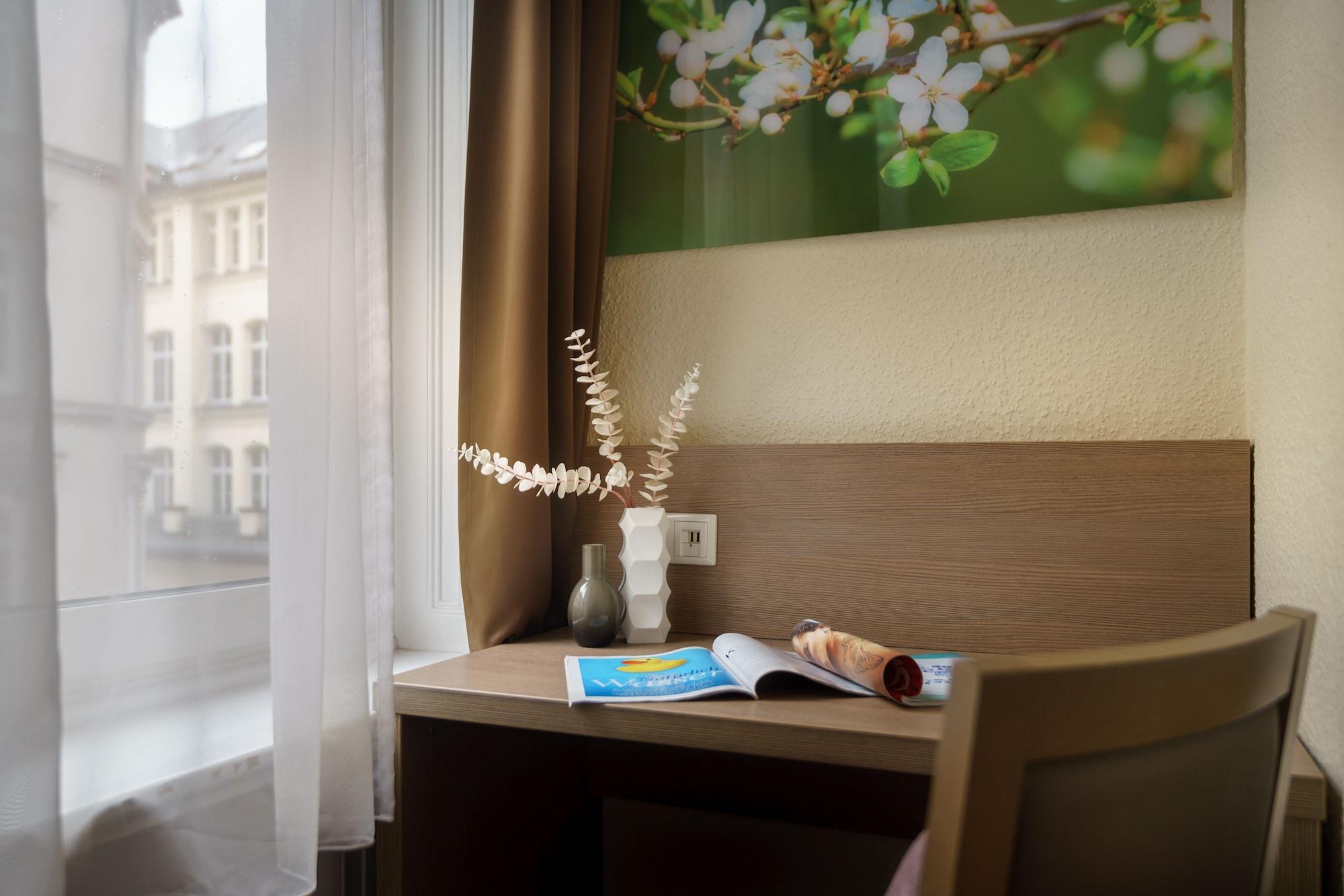 Hotel Alster Гамбург Экстерьер фото